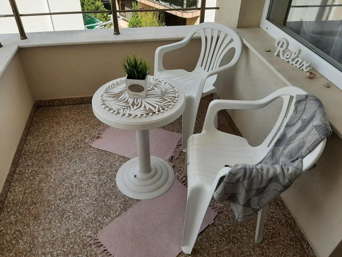 Wave Apartment Burgas Stad Buitenkant foto