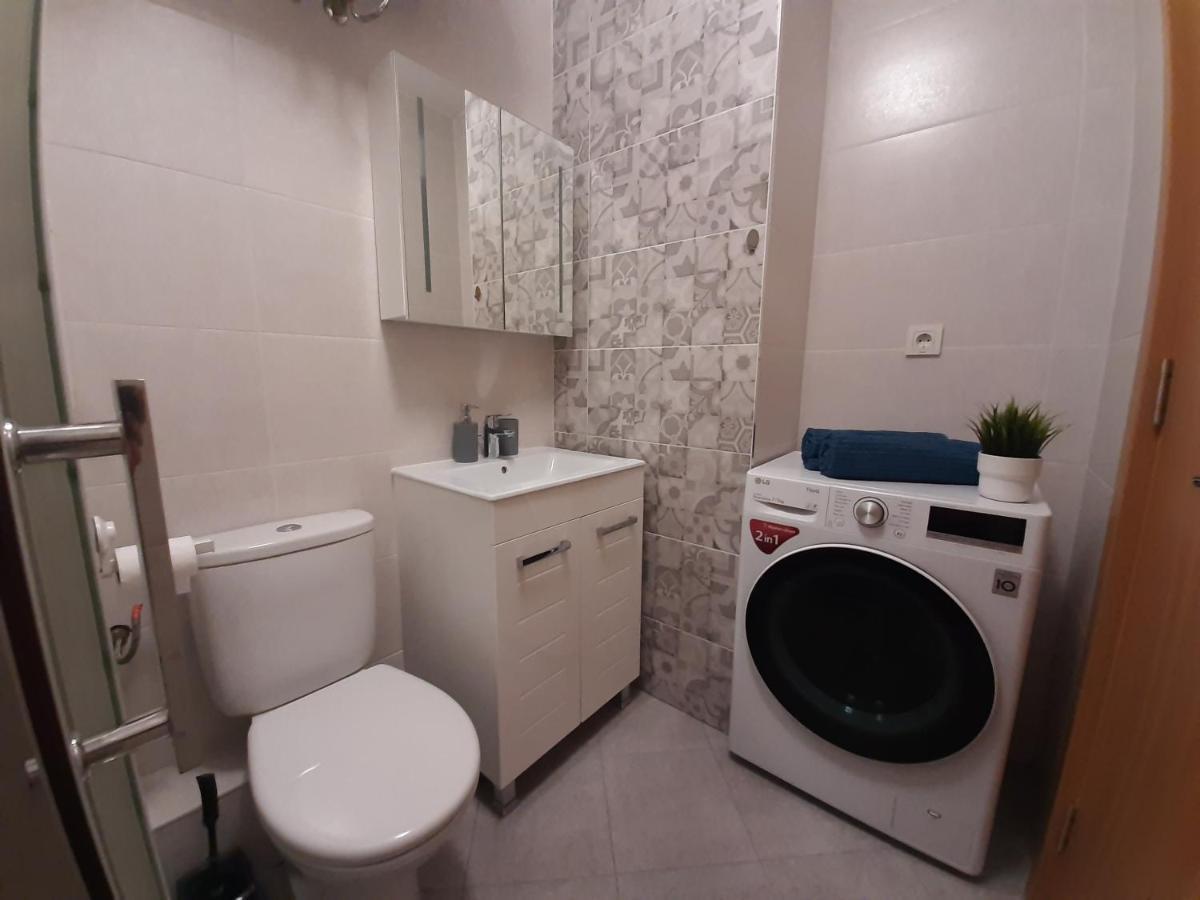 Wave Apartment Burgas Stad Buitenkant foto